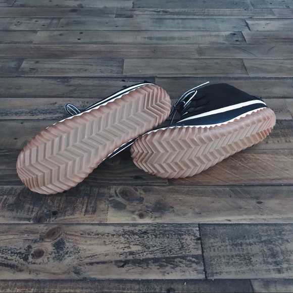 Sorel Out N’ About Waterproof Ankle Boots - Picture 7 of 7